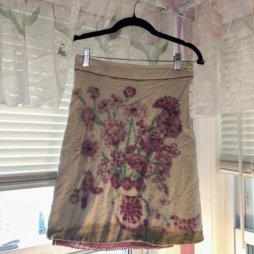 Vintage 90’s wool midi skirt